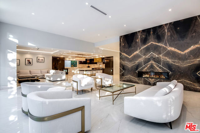 16601 Park Lane Circle, Los Angeles CA: https://media.crmls.org/mediaz/14801f70-457f-4f83-b6bd-9dabc3a83aba.jpg