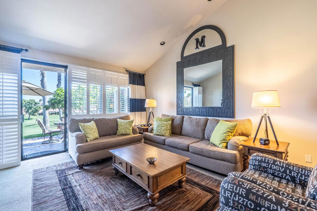 39432 Narcissus Way, Palm Desert CA: https://media.crmls.org/mediaz/1481b0bd-41e3-452e-a7c1-3f76b9b1be47.jpg