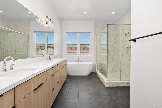 Detail Gallery Image 18 of 39 For 1208 Stonemark Place #MAIN HOUSE,  Vista,  CA 92081 - 6 Beds | 5 Baths