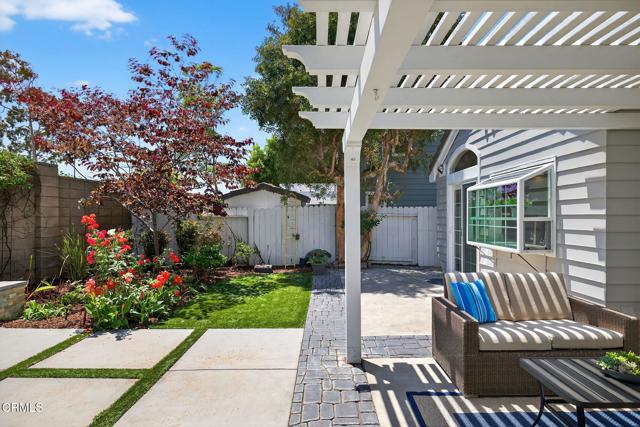 676 Pacific Cove Drive, Port Hueneme CA: https://media.crmls.org/mediaz/148357f3-ca2e-4aa2-a3bd-d2b446e378fe.jpg