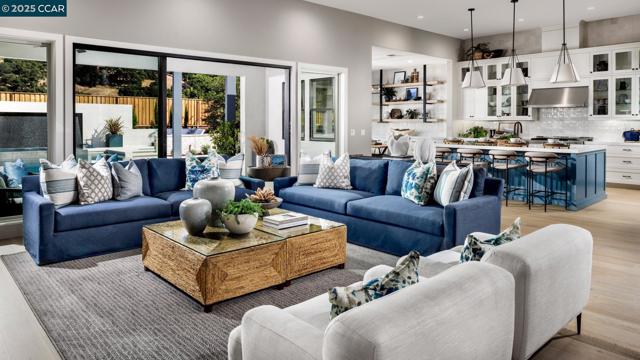 Image 5 of 30 For 18271 Corte Agustin