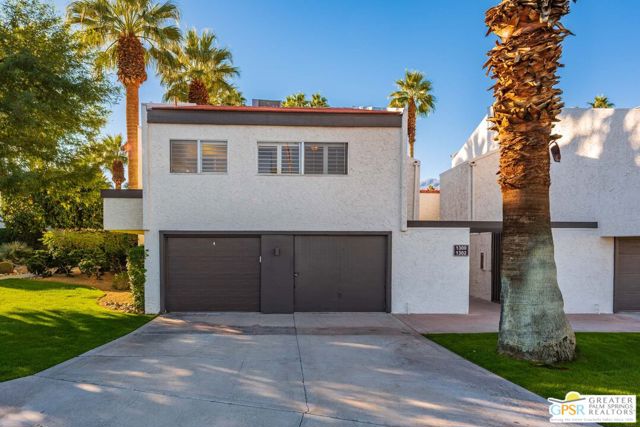 1300 S Camino Real, Palm Springs CA: https://media.crmls.org/mediaz/1484d082-aa9a-4c02-b01b-17b51ee858ad.jpg