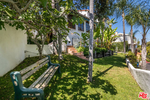 7825 Hillside Avenue, Los Angeles CA: https://media.crmls.org/mediaz/14856a2f-5d03-4e5d-8cb9-dadd0c5b14fe.jpg
