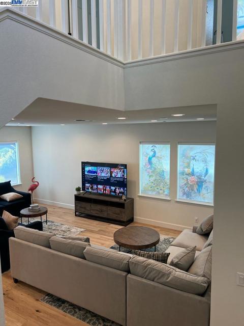2978 Ellis Town Dr, Tracy CA: https://media.crmls.org/mediaz/1485daf3-41de-4e56-8745-13d971a5f94b.jpg