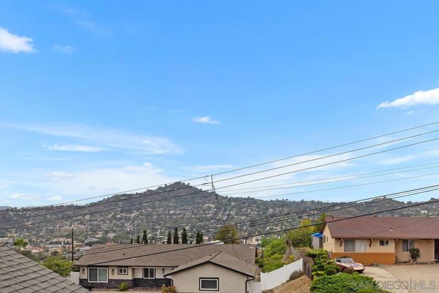 10021 Sierra Bonita, Spring Valley CA: https://media.crmls.org/mediaz/1486335f-1315-49ee-81e6-211ee4748512.jpg
