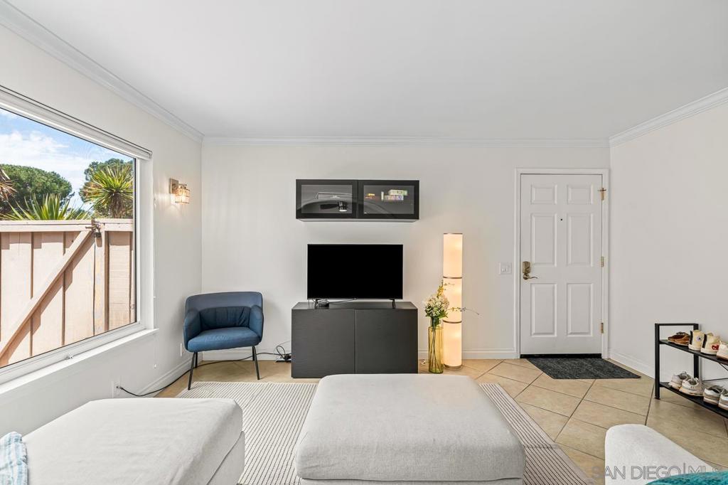 4075 Porte La Paz - photo 4
