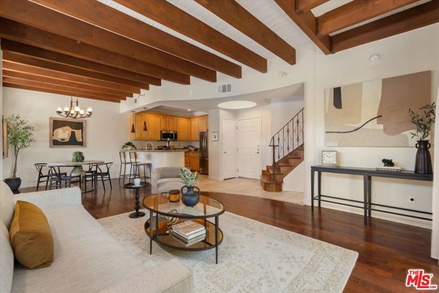 4360 Ventura Canyon Avenue, 7 photo 6