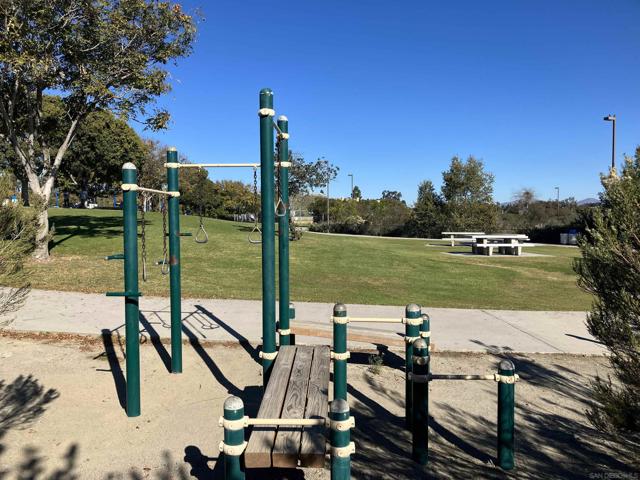 7360 Calle Cristobal, San Diego CA: https://media.crmls.org/mediaz/14871ab4-e0b6-481d-aff9-d526d51deedf.jpg