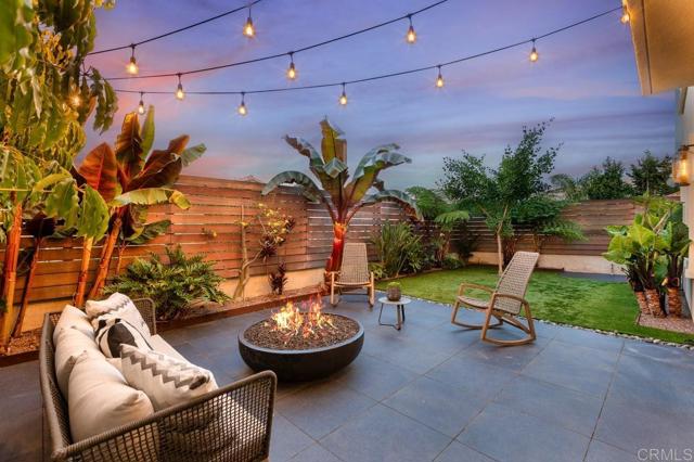 13403 Hudson Ln, San Diego CA: https://media.crmls.org/mediaz/14877344-3cd9-4fd9-bbd1-724f859f1fcb.jpg