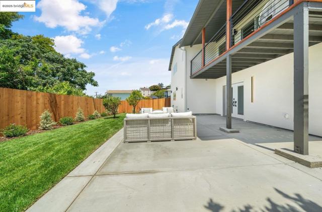 713 Midcrest Way, El Cerrito CA: https://media.crmls.org/mediaz/1487959f-94d3-40e4-9e3b-a2f2b8c4c7b6.jpg