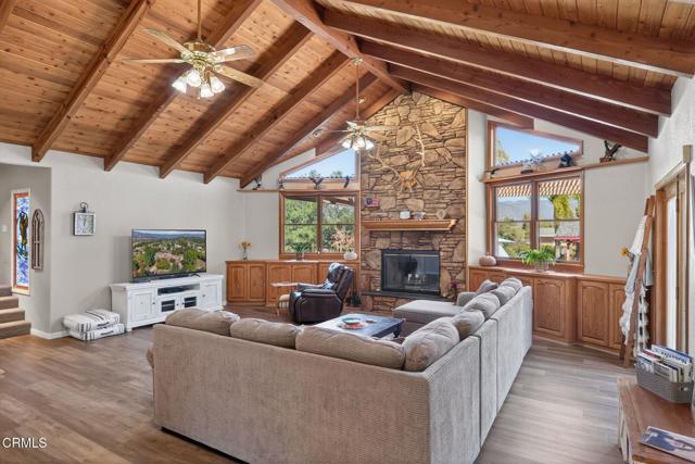 Detail Gallery Image 9 of 73 For 1125 Spring St, Oak View,  CA 93022 - 4 Beds | 4 Baths