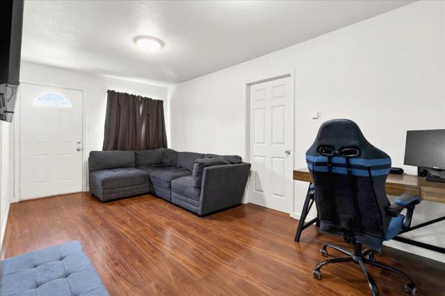 23 Capitol Street, Salinas CA: https://media.crmls.org/mediaz/1487de54-25b7-4e13-bfd2-d104cb459b34.jpg