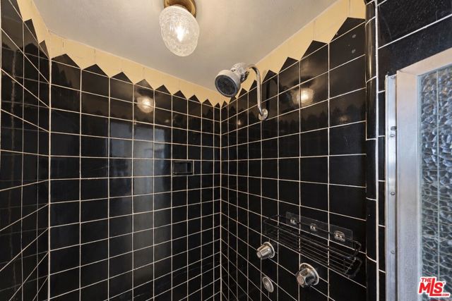 1314 North HAYWORTH Avenue, 502 photo 53