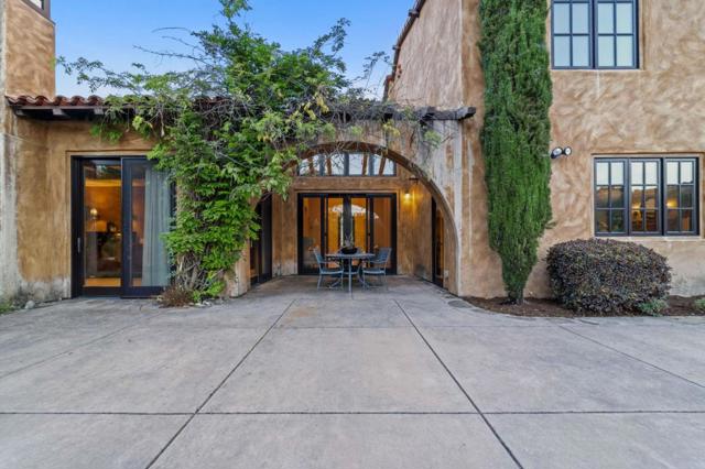 12220 Heritage Way, Gilroy CA: https://media.crmls.org/mediaz/14885577-e7ff-4c07-8987-e235e4eab59a.jpg