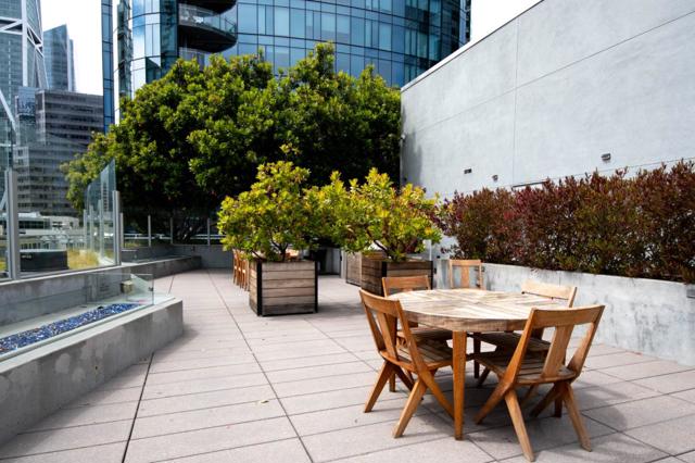 318 Main Street, San Francisco CA: https://media.crmls.org/mediaz/1488d931-8ab0-4a9b-8000-13dc8fa64756.jpg