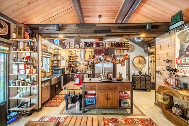 70100 Mirage Cove Drive, Rancho Mirage CA: https://media.crmls.org/mediaz/14890a37-9056-4586-bc8e-c551b4b13f16.jpg