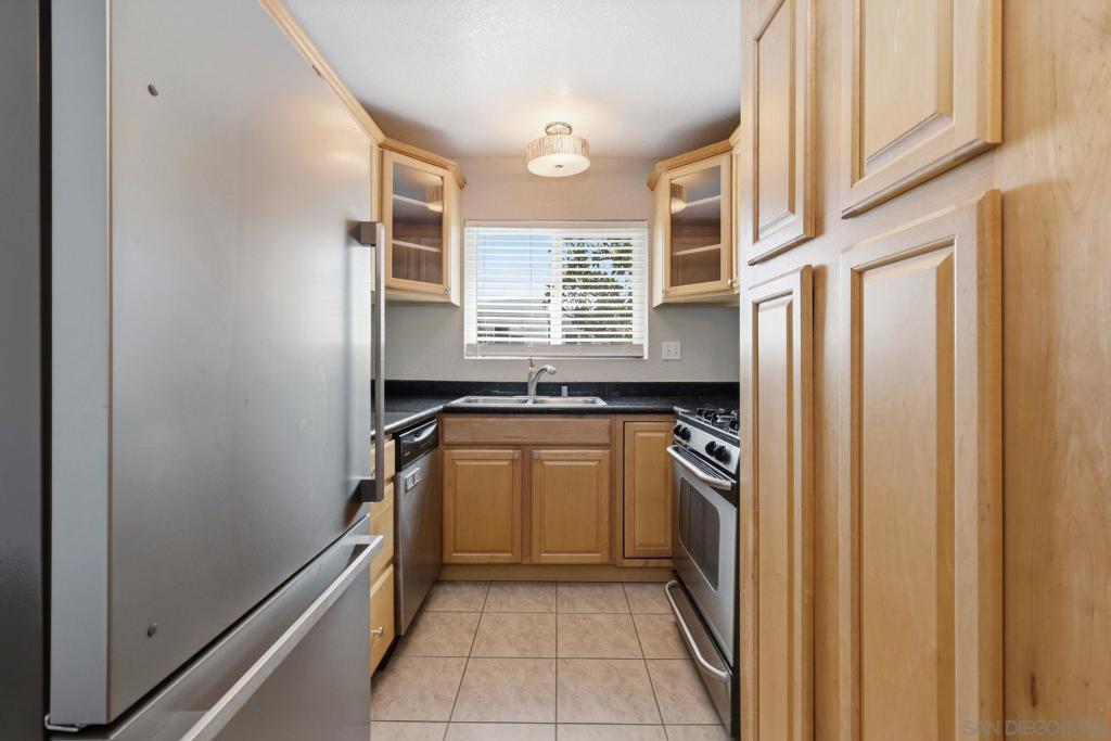 4747 Hamilton - photo 11