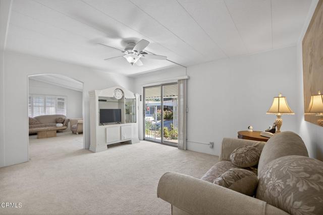 Detail Gallery Image 21 of 43 For 8 Calle Fronte #204,  Camarillo,  CA 93012 - 2 Beds | 2 Baths