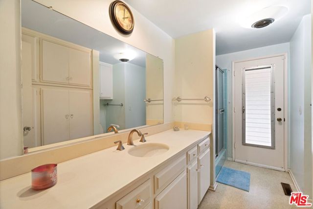 6847 Crest Road, Rancho Palos Verdes, California 90275, 4 Bedrooms Bedrooms, ,3 BathroomsBathrooms,Residential,Sold,Crest,25498791