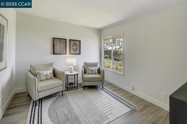 2101 PTARMIGAN DR, Walnut Creek CA: https://media.crmls.org/mediaz/148a9273-1ed2-44f3-9400-80ff6c7a4992.jpg