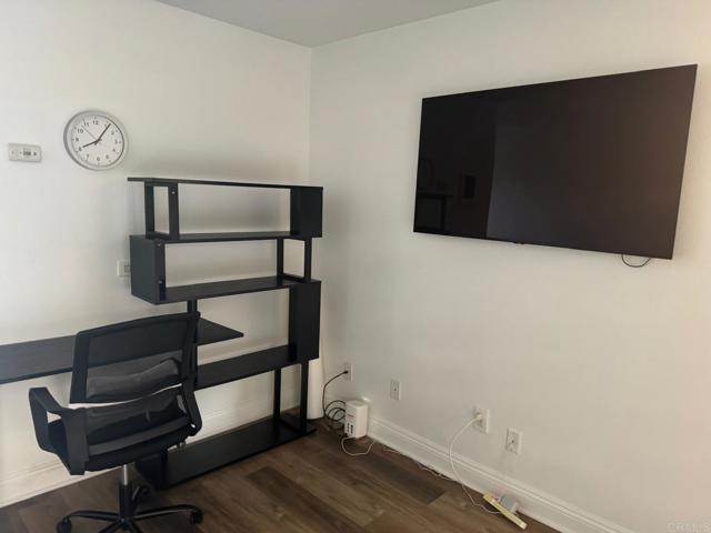 Image 4 of 17 For 3535 Madison Avenue 123