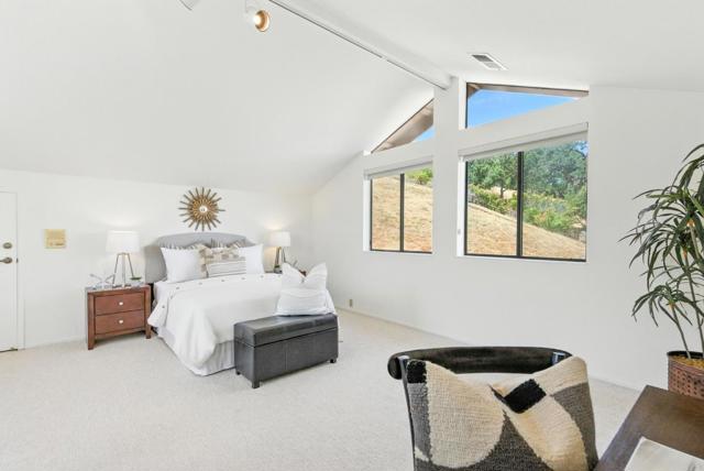 12391 Farr Ranch Court, Saratoga CA: https://media.crmls.org/mediaz/148b3e66-a081-4041-a76b-0bce1bcc8227.jpg