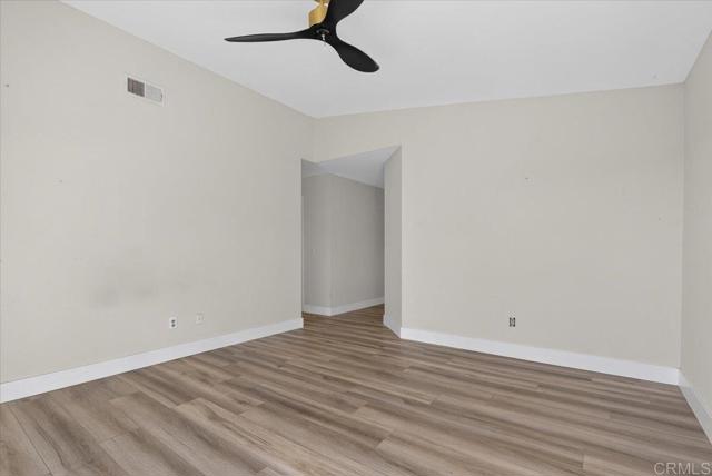 Detail Gallery Image 33 of 42 For 135 Neptune Pl, Escondido,  CA 92026 - 3 Beds | 2 Baths