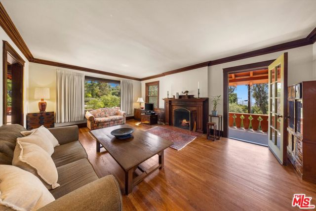 1060 Tremonto Road, Santa Barbara CA: https://media.crmls.org/mediaz/148b5b5f-0c96-4561-932c-bf834c7de0ff.jpg