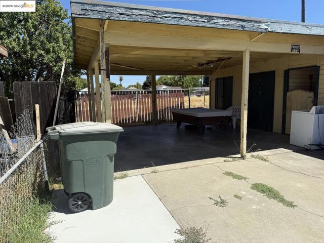 669 Carpino AVE, Pittsburg CA: https://media.crmls.org/mediaz/148b9d5d-040d-4c16-9056-1a358fe35700.jpg
