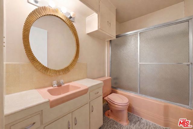 7230 Outpost Cove Drive, Los Angeles CA: https://media.crmls.org/mediaz/148be88c-cc58-4e70-81a4-b1df881645d1.jpg