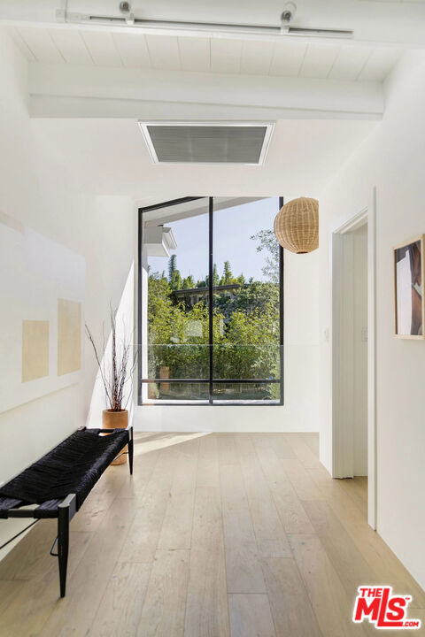 2600 Zorada Drive, Los Angeles CA: https://media.crmls.org/mediaz/148c9b37-fcd0-44fb-9a45-9abc7d621916.jpg