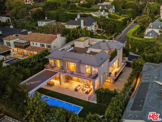 6 Bed Home for Sale in Los Angeles, California