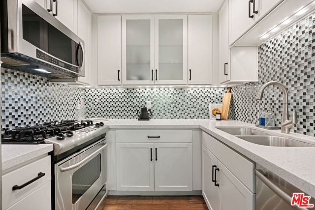 9061 Keith Avenue, West Hollywood CA: https://media.crmls.org/mediaz/148cd959-b9c0-460e-848d-e2acd9dc8309.jpg