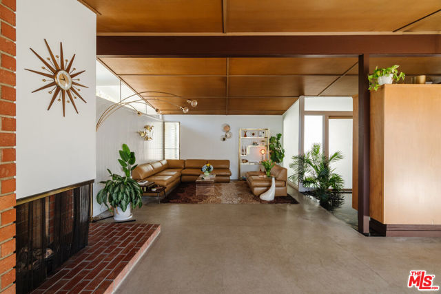 17025 Labrador Street photo 6