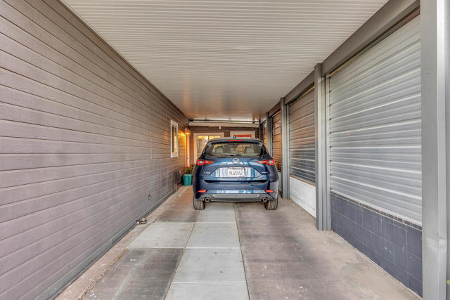 527 Jade Lane, Palm Springs CA: https://media.crmls.org/mediaz/148def4b-2cec-492c-88ba-159b328c98f4.jpg