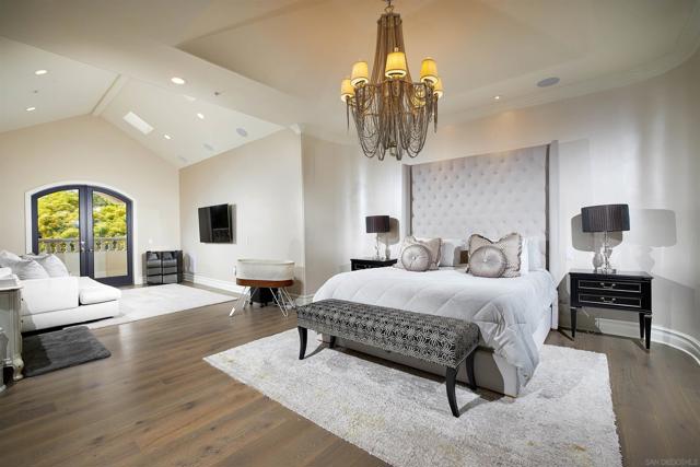 18092 Lago Vista, Rancho Santa Fe CA: https://media.crmls.org/mediaz/148e29e5-1c4a-46c5-a50f-ee0188e043b8.jpg