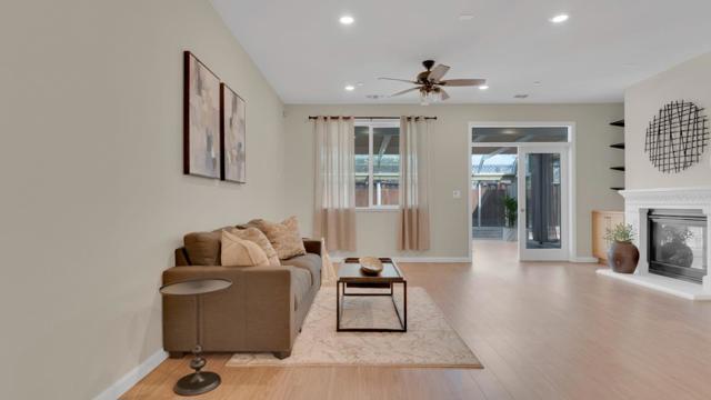 1254 Steinbeck Drive, Hollister CA: https://media.crmls.org/mediaz/148e38f8-d601-4b82-9e71-8be596c3c43f.jpg