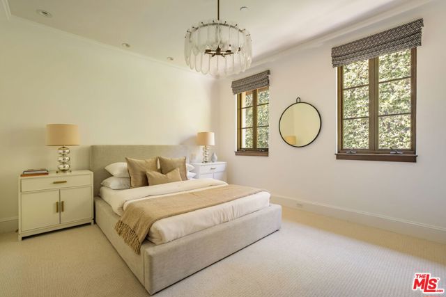 Drew Fenton | 182 N Carmelina Avenue Los Angeles CA | MLS: 7686952