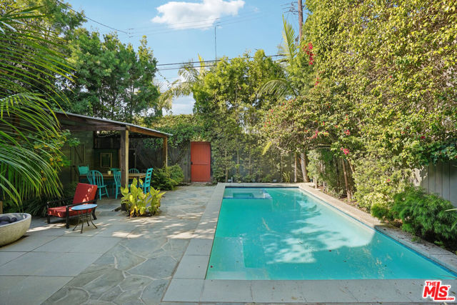 813 Crestmoore Place, Venice CA: https://media.crmls.org/mediaz/148e8556-da91-49b0-89ce-0dc7e680d2a6.jpg
