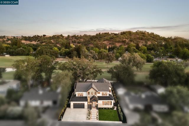 238 Cameo Dr, Danville CA: https://media.crmls.org/mediaz/148ee7b4-32e8-404c-bb4b-9d4484e7f005.jpg