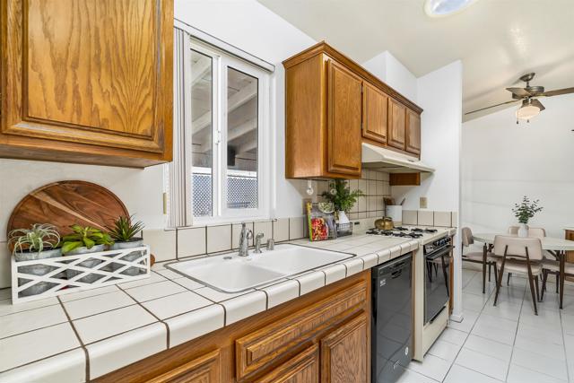 2010 W San Marcos Blvd #93, San Marcos CA: https://media.crmls.org/mediaz/148f3d9e-48c8-4b8b-b242-babf54df4b1f.jpg
