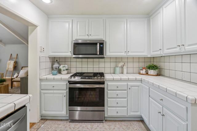 Detail Gallery Image 13 of 35 For 627 Linda Vista Ave, Pasadena,  CA 91105 - 3 Beds | 2/1 Baths