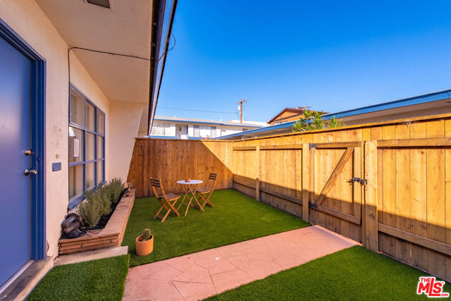 1625 Centinela Avenue, G photo 3
