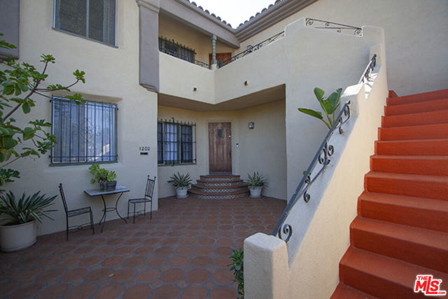 Image 2 for 1202 Stearns Dr, Los Angeles, CA 90035