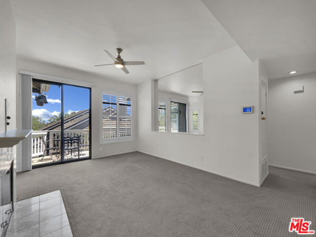 24 Green Brier Circle, Coto de Caza CA: https://media.crmls.org/mediaz/14907270-abaf-4051-b45c-b67ba4b6cdfa.jpg