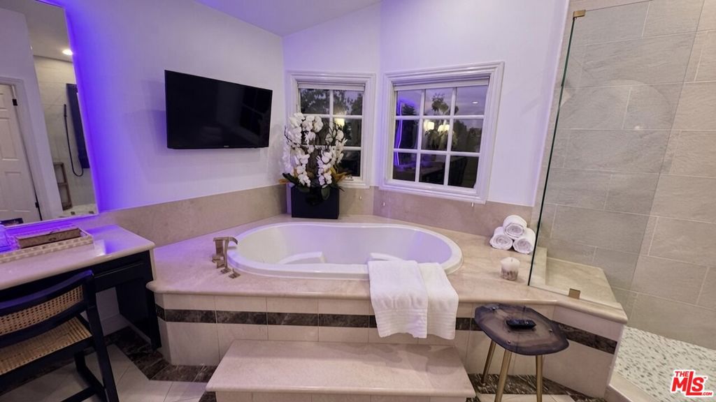 MLS #26988945 image #54