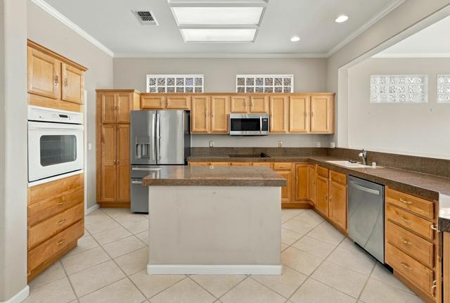 2 Bed Home for Sale in Palm Desert, California