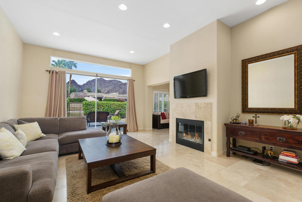 MLS #219136756DA image #3