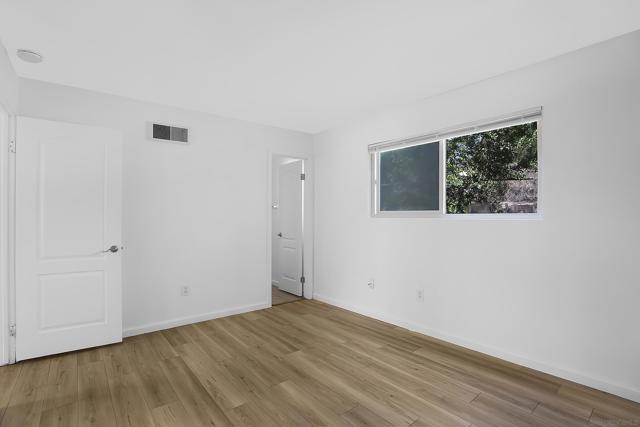 6333 COLLEGE GROVE WAY, San Diego CA: https://media.crmls.org/mediaz/1494297f-2051-4c0c-b6a2-61a37dfefcc8.jpg