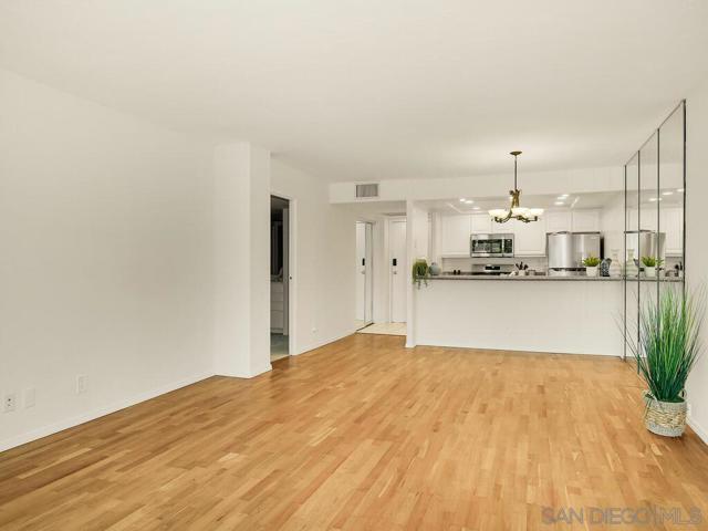 3634 7th Ave, San Diego CA: https://media.crmls.org/mediaz/149440aa-61c2-46af-aec3-1b07b28cfae2.jpg